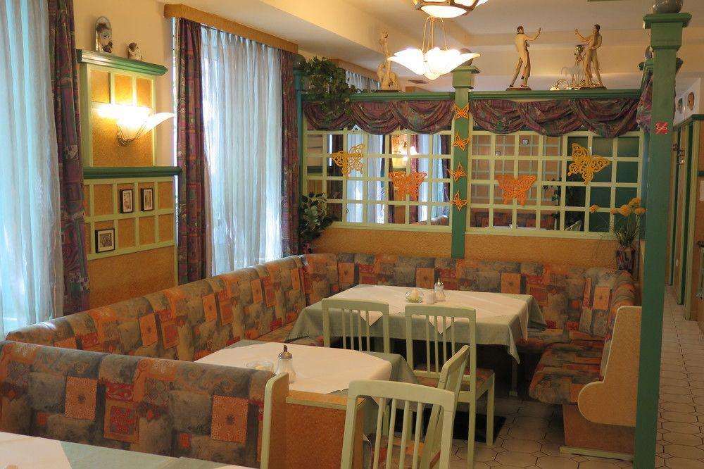 Pension Casa Topolino Wiener Neustadt Eksteriør bilde